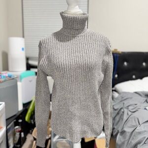 GAP Gray Ribbed Turtleneck Sweater